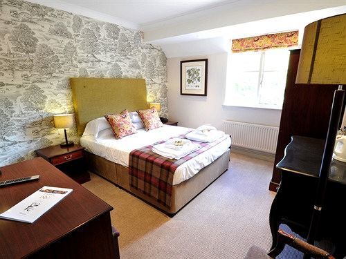 Crown At Tolldown Inn Chipping Sodbury